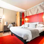 Ibis Centre