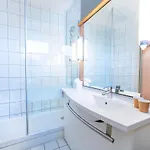 Ibis Centre فندق 3*