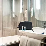 Hotel Ibis Centre 3*