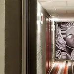 Ibis Centre 3*