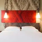 Ibis Centre فندق كونْياك