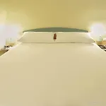 Ibis Centre Hotel