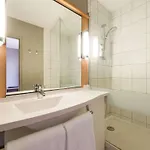 Hotel Ibis Centre 3*