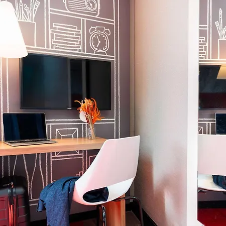 Ibis Centre 3*