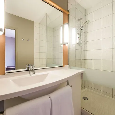 ホテル Ibis Centre 3*