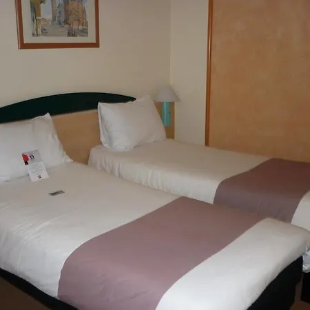 Ibis Centre 3*
