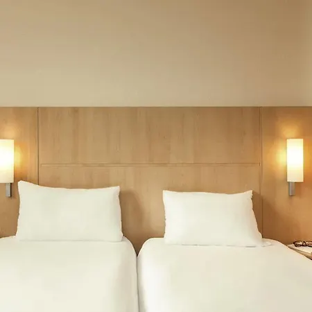 Ibis Centre 3* コニャック